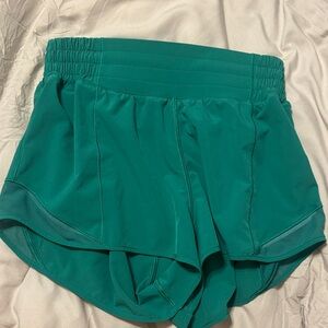 Women’s Active High-Waist Green Running Shorts High Rise Size 4 2.5 Inch